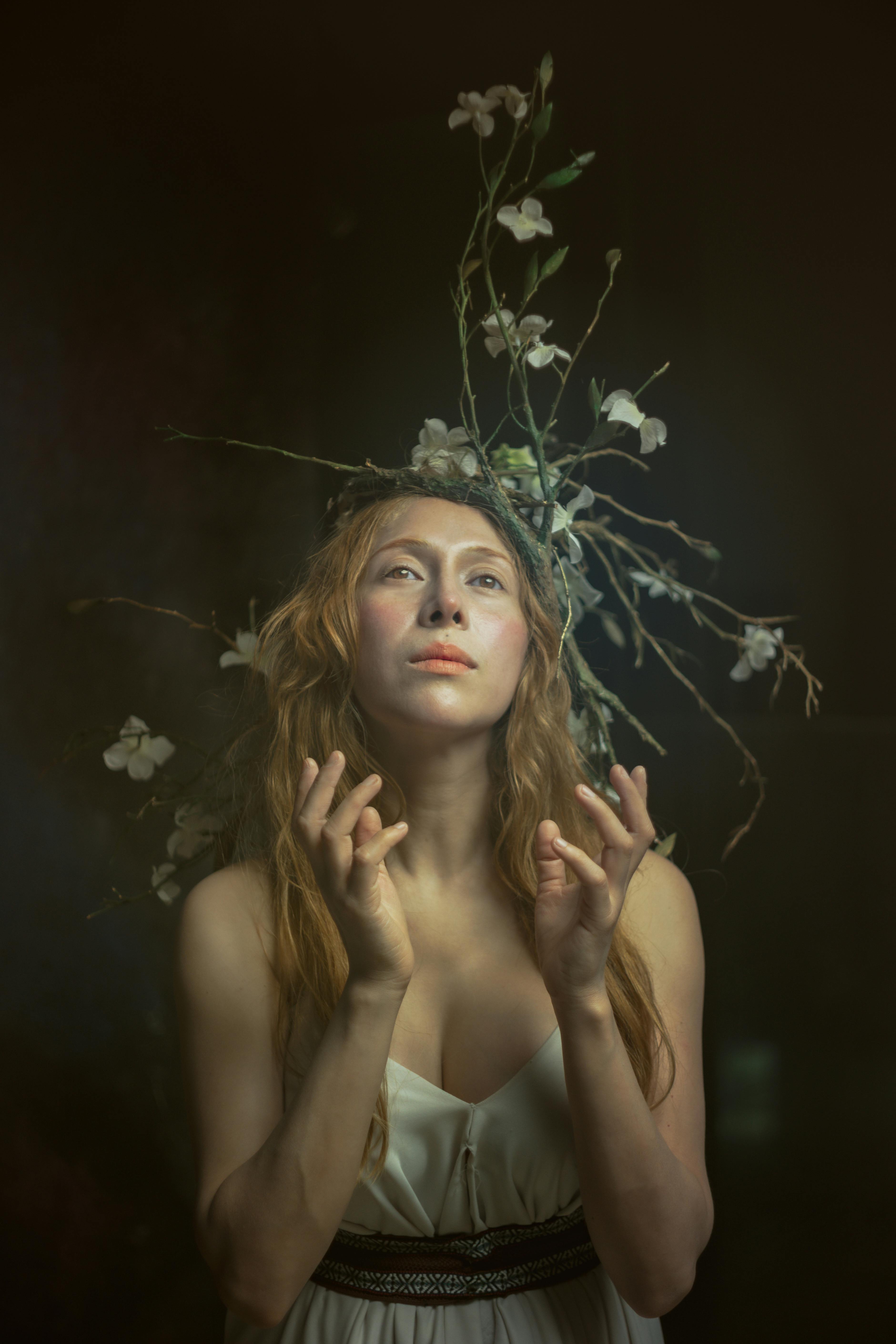 月光影院主推影片海报图：电影与追剧氛围